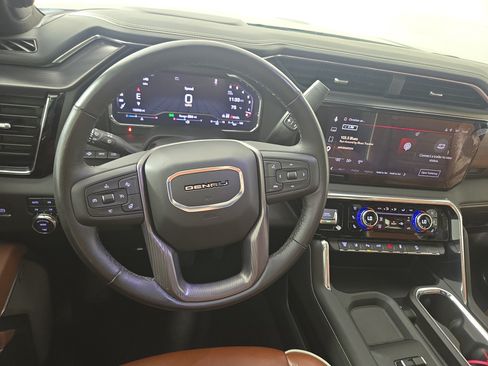 Used 2025 GMC Sierra 2500 Denali Ultimate w/ Max Trailering Package AWD/4WD image 15