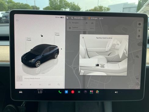 Used 2023 Tesla Model Y Performance AWD/4WD image 10