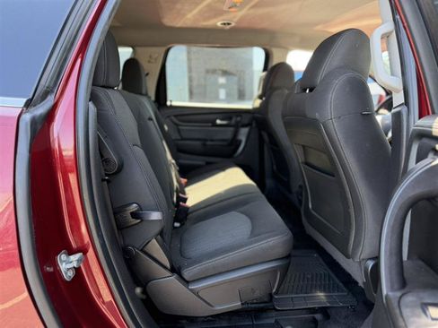 Used 2016 Chevrolet Traverse LT w/ Style and Technology Package FWD image 29