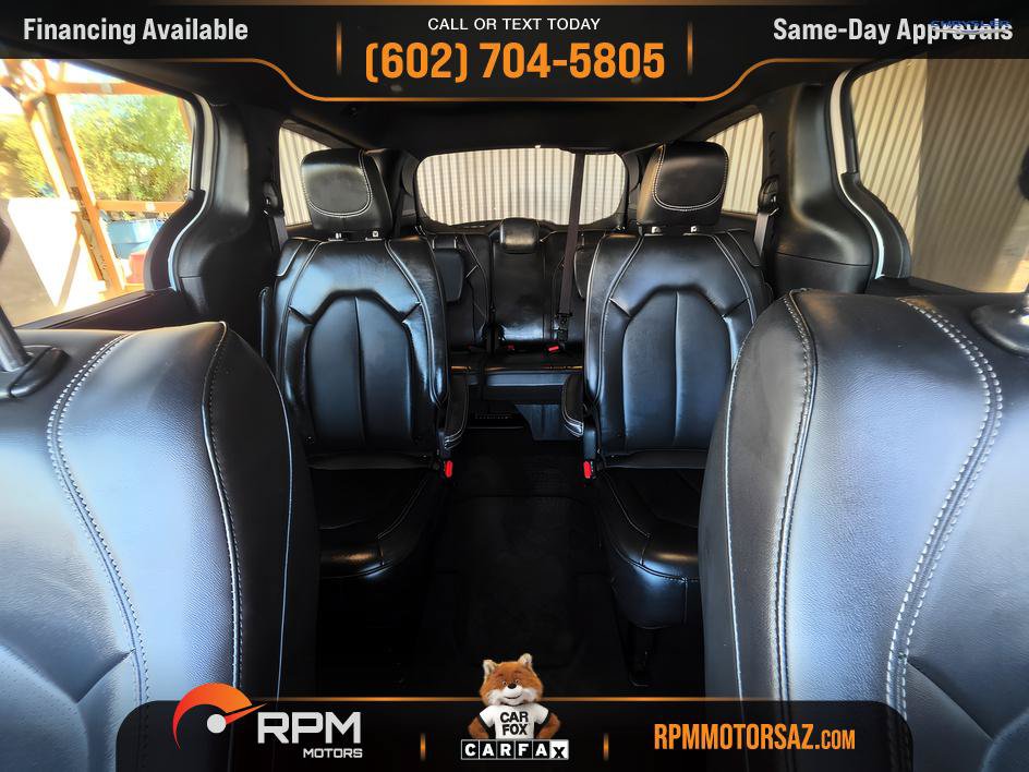 Used 2025 Chrysler Pacifica Select FWD image 20