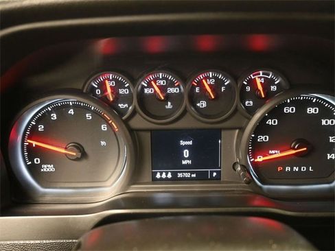 Used 2024 Chevrolet Silverado 2500 Custom w/ Custom Convenience Package image 9