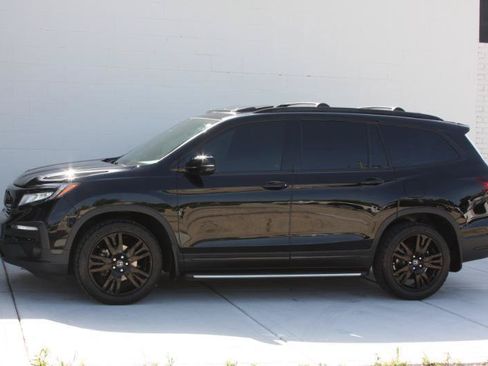Used 2020 Honda Pilot Black Edition image 15