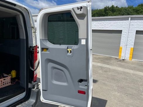 Used 2015 Ford Transit 150 XLT RWD image 39
