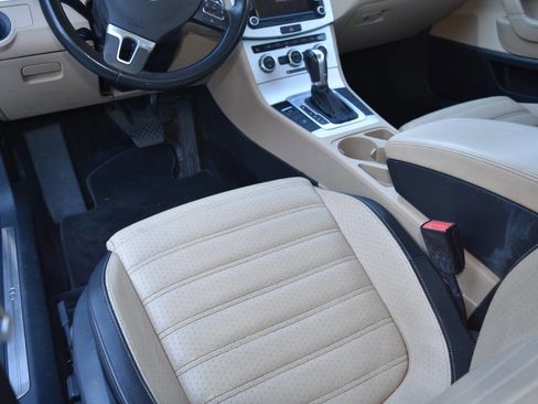 Used 2013 Volkswagen CC Sport image 34