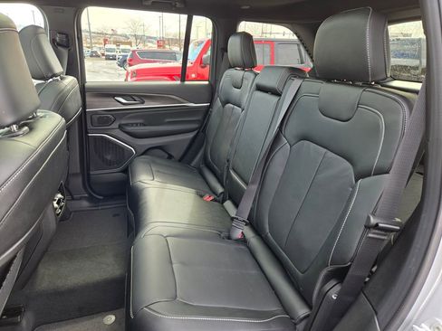 New 2026 Jeep Grand Cherokee Limited image 28