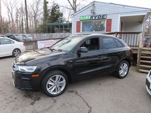 Used 2018 Audi Q3 2.0T Premium w/ Convenience Package image 1