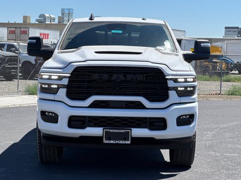 New 2026 RAM 3500 Laramie AWD/4WD image 8