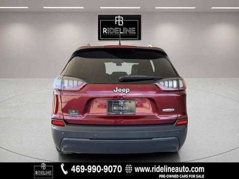 Used 2019 Jeep Cherokee Latitude Plus FWD image 6
