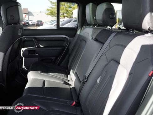 Used 2020 Land Rover Defender 110 X image 21