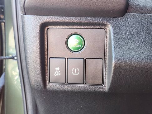 Used 2018 Honda HR-V EX image 24