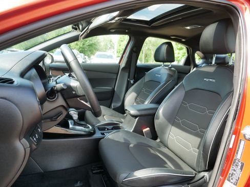 Certified 2023 Kia Forte GT-Line w/ GT-Line Premium Package FWD image 34