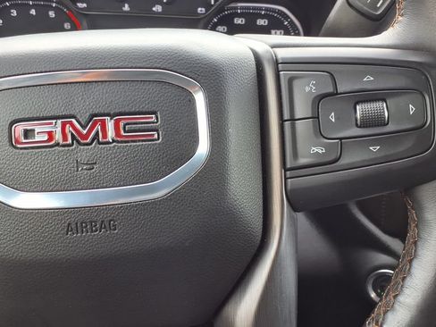 Used 2022 GMC Sierra 2500 AT4 w/ AT4 Preferred Package AWD/4WD image 25