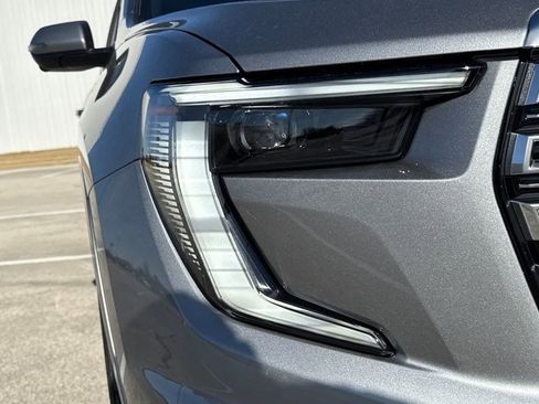 New 2026 GMC Acadia Denali w/ Super Cruise Package image 11