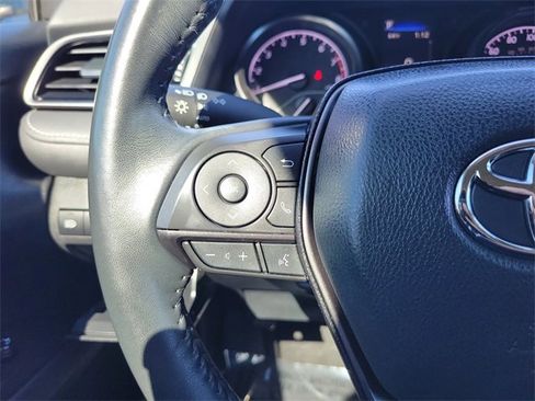 Used 2023 Toyota Camry SE image 14