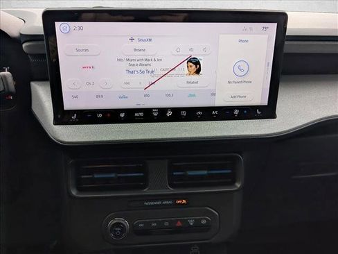 New 2025 Ford Maverick XLT w/ XLT Luxury Package image 12