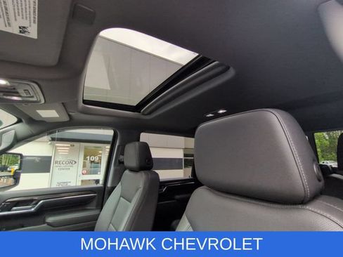 Used 2024 Chevrolet Silverado 2500 LTZ w/ LTZ Convenience Package AWD/4WD image 26
