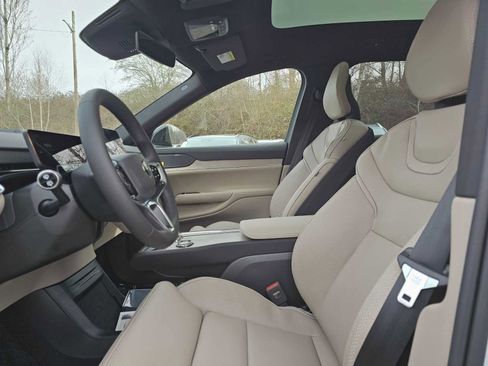 New 2026 Volvo EX90 Ultra image 23