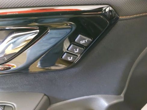 Used 2025 Subaru Forester Touring AWD/4WD image 18