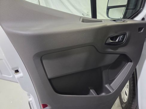 Used 2025 Ford Transit 250 Low Roof w/ Exterior Upgrade Package RWD image 10