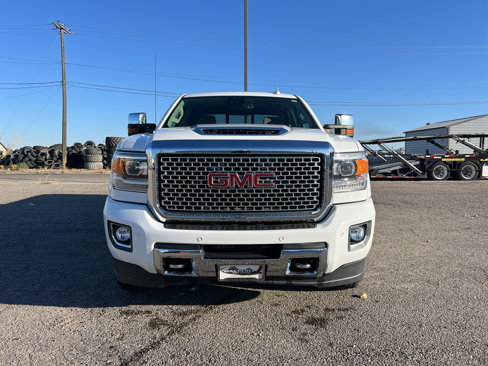 Used 2017 GMC Sierra 2500 Denali w/ Duramax Plus Package AWD/4WD image 10