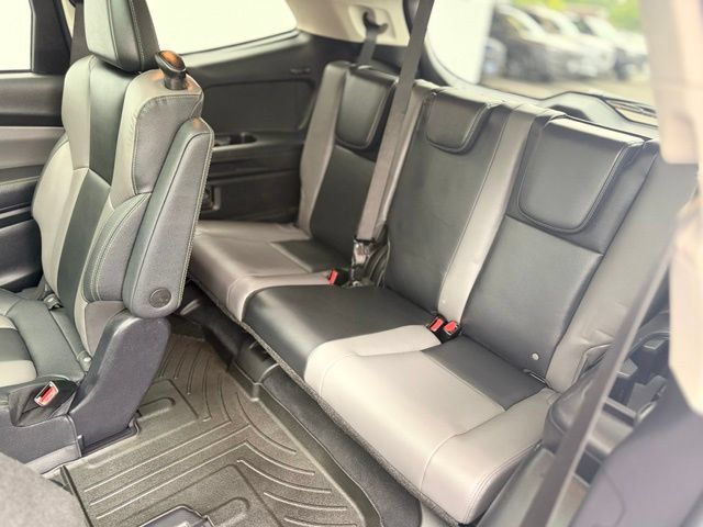 Used 2023 Subaru Ascent Onyx Edition AWD/4WD image 24