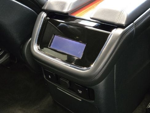 Used 2024 Lincoln Navigator L Reserve w/ Equipment Group 201A image 10