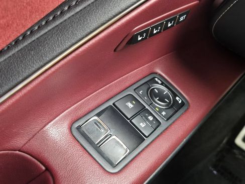 Used 2018 Lexus LC 500 Coupe w/ Performance Package RWD image 26