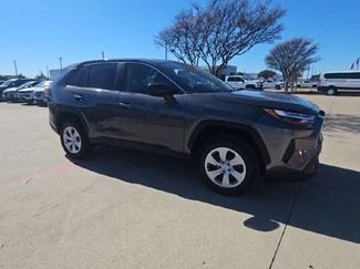 Used 2024 Toyota RAV4 LE video 2
