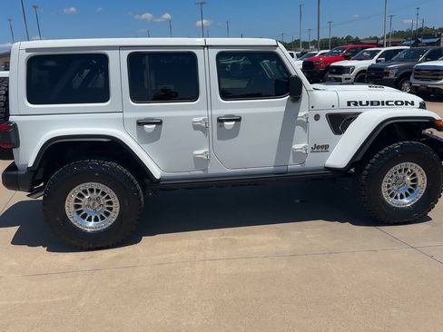 Used 2025 Jeep Wrangler Unlimited Rubicon 392 AWD/4WD image 8