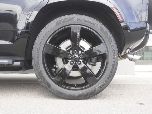 New 2026 Land Rover Defender 110 V8 image 35