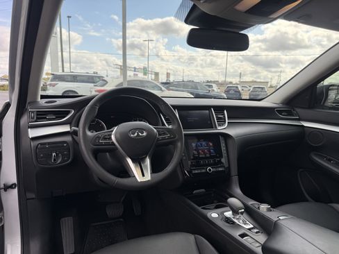 Used 2020 INFINITI QX50 Luxe image 17
