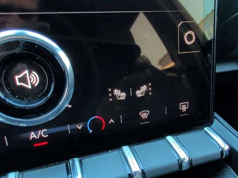 Used 2025 GMC Terrain Elevation image 13