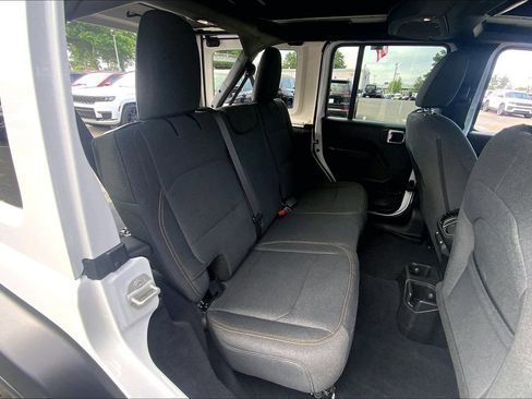 Used 2024 Jeep Wrangler Unlimited Sport AWD/4WD image 19
