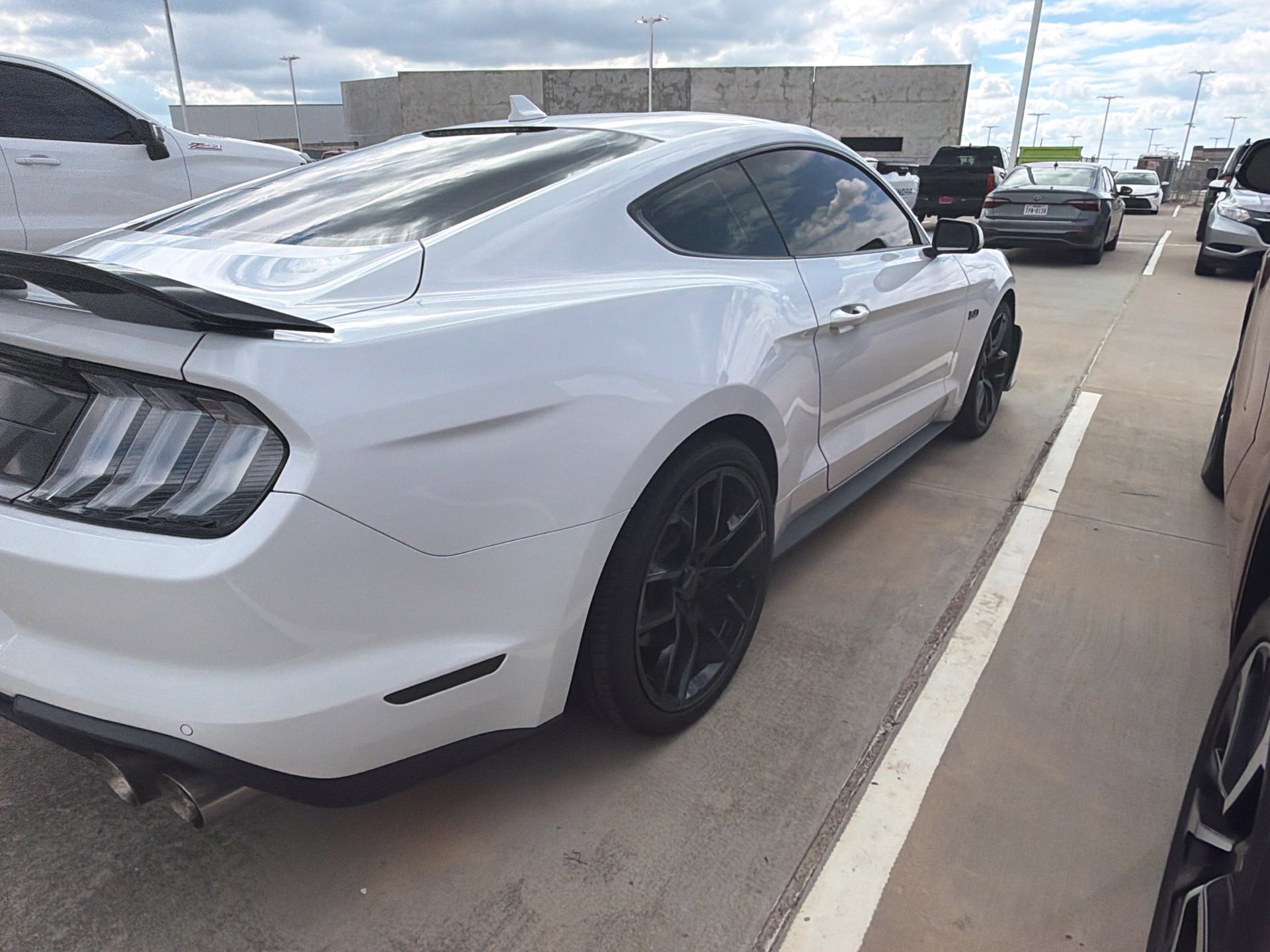 Used 2021 Ford Mustang GT RWD image 3