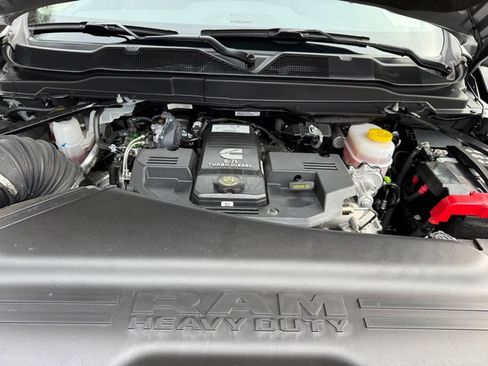 Used 2024 RAM 3500 Laramie image 10