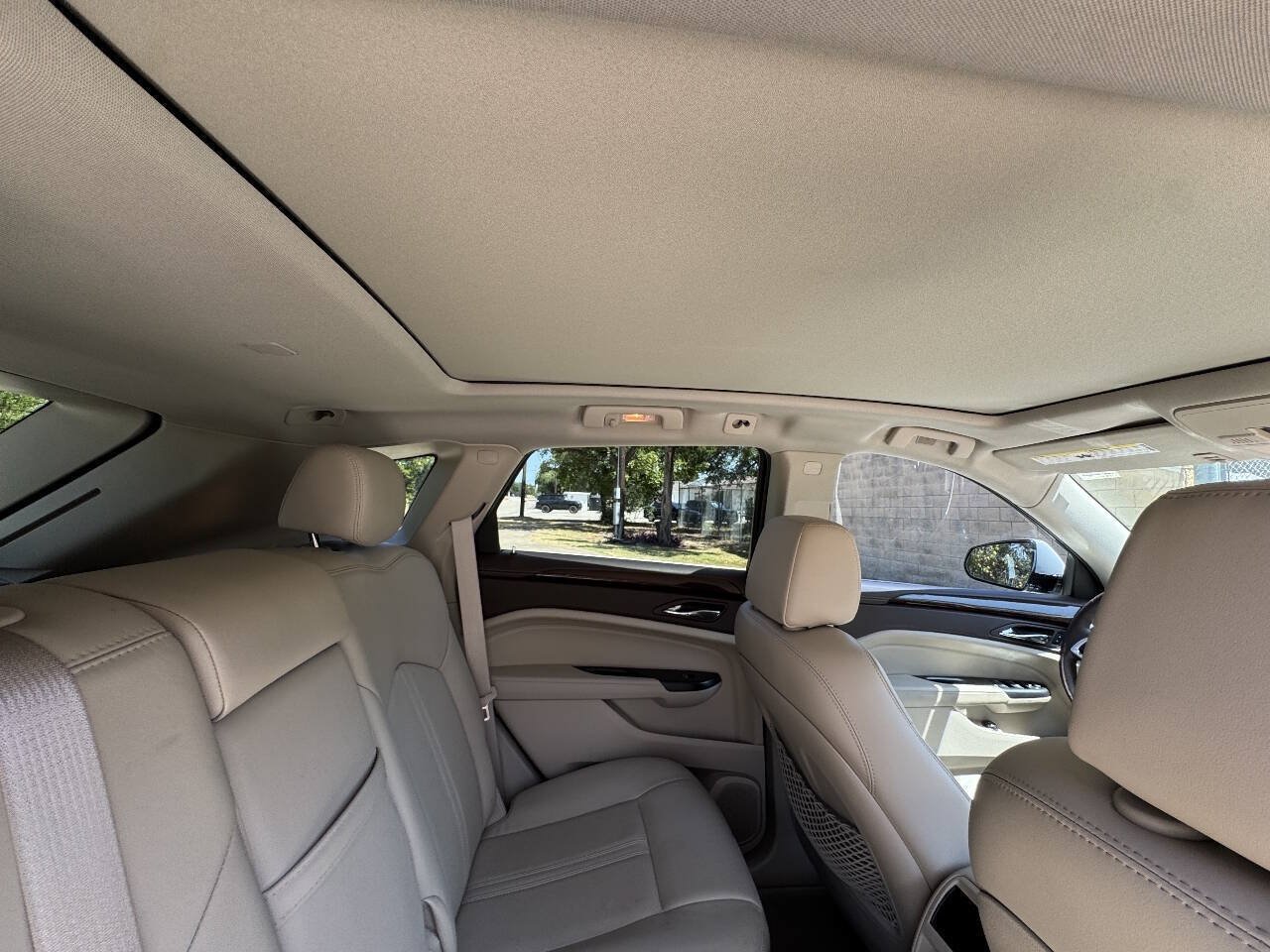 Used 2016 Cadillac SRX Luxury w/ Driver Awareness Package FWD image 30