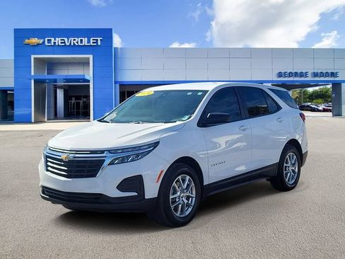 Certified 2024 Chevrolet Equinox LS w/ Driver Confidence II Package image 2