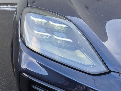 New 2026 Porsche Cayenne E-Hybrid image 11