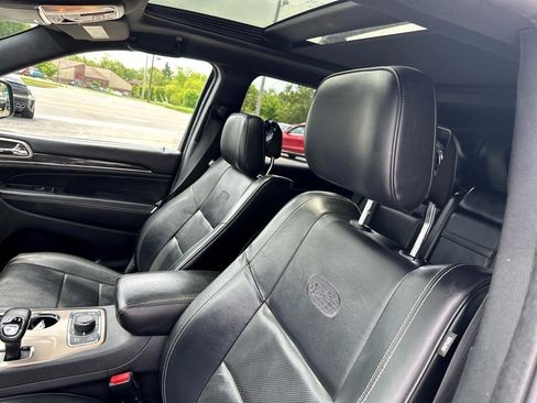 Used 2015 Jeep Grand Cherokee Overland w/ Advanced Technology Group image 10