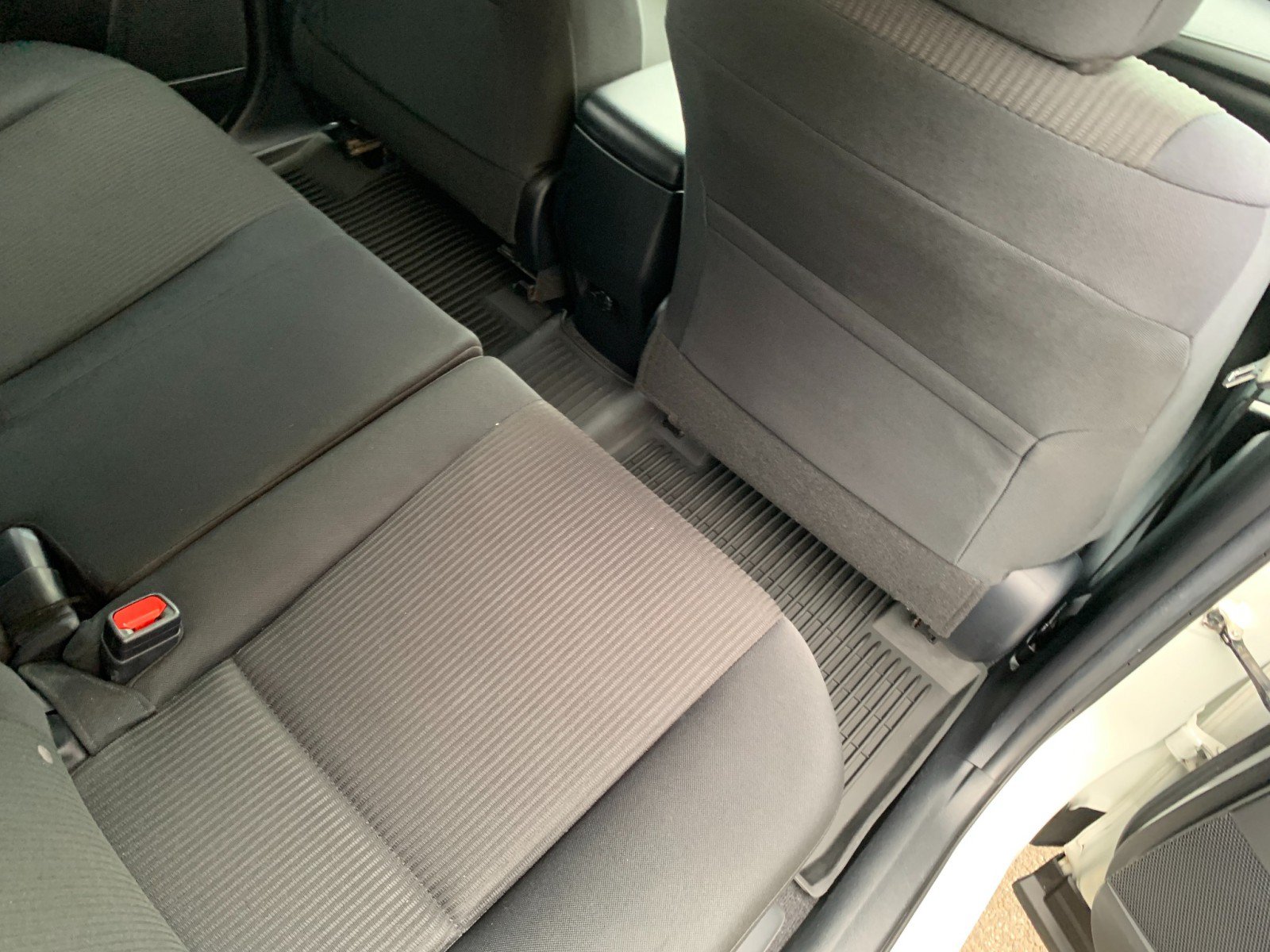 Used 2017 Toyota RAV4 LE w/ All Weather Liner Package AWD/4WD image 34
