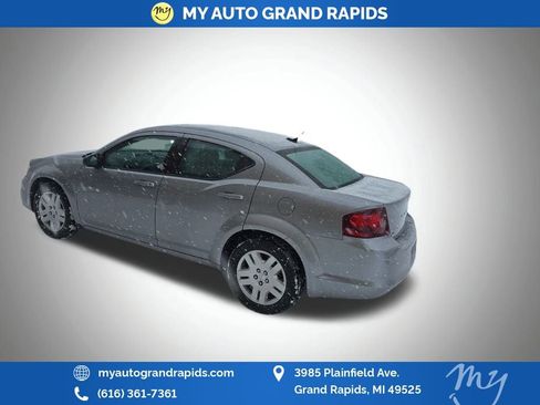 Used 2014 Dodge Avenger SE image 5