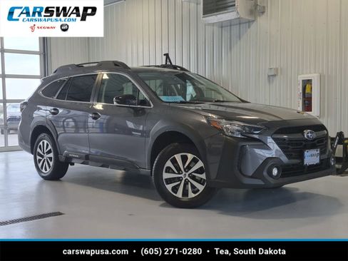 Used 2023 Subaru Outback Premium AWD/4WD image 1