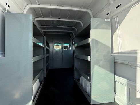 Used 2004 Dodge Sprinter 3500 w/ PWR Convenience Group image 13