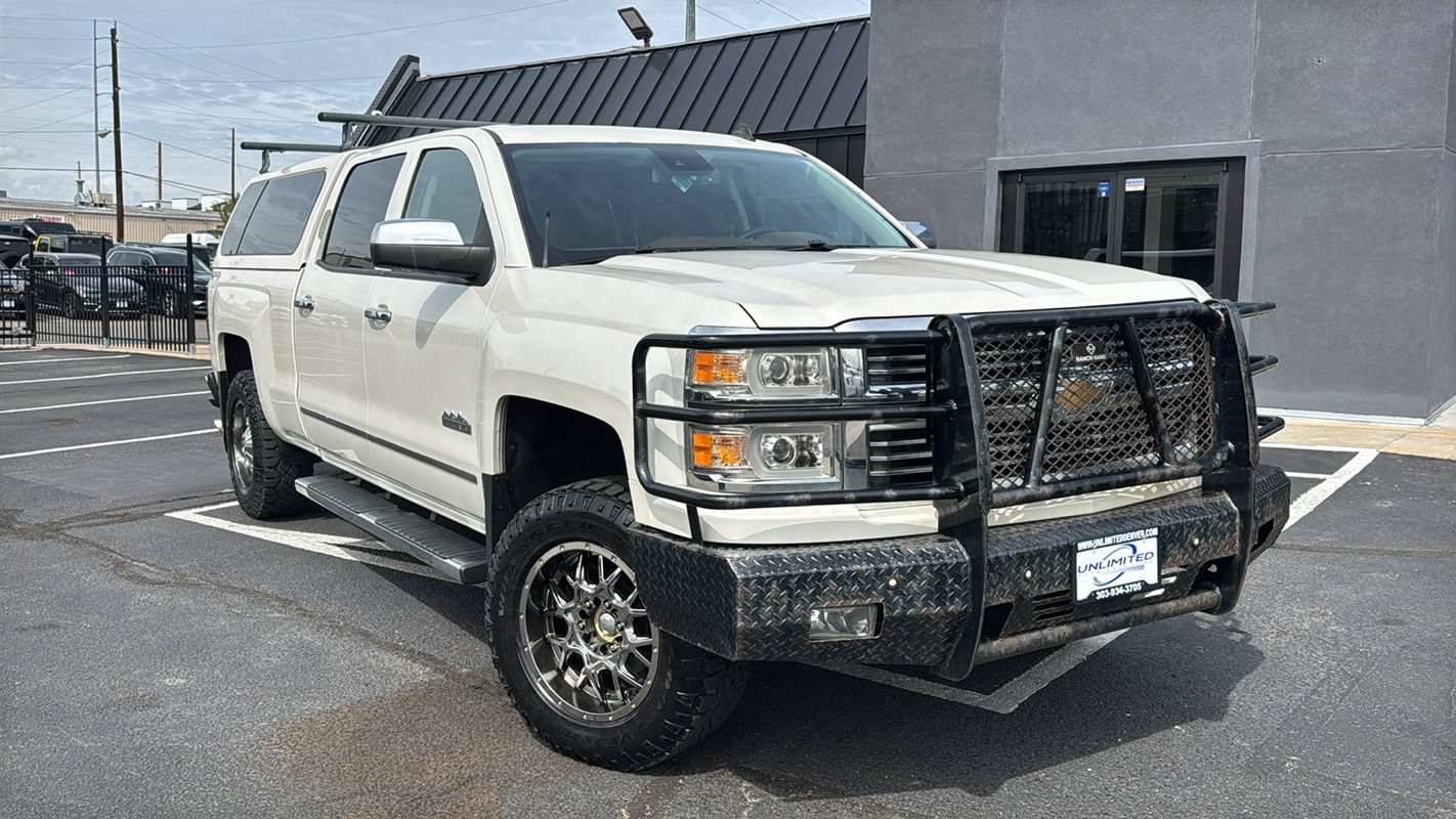 Used 2014 Chevrolet Silverado 1500 High Country w/ High Country Premium Package AWD/4WD image 1