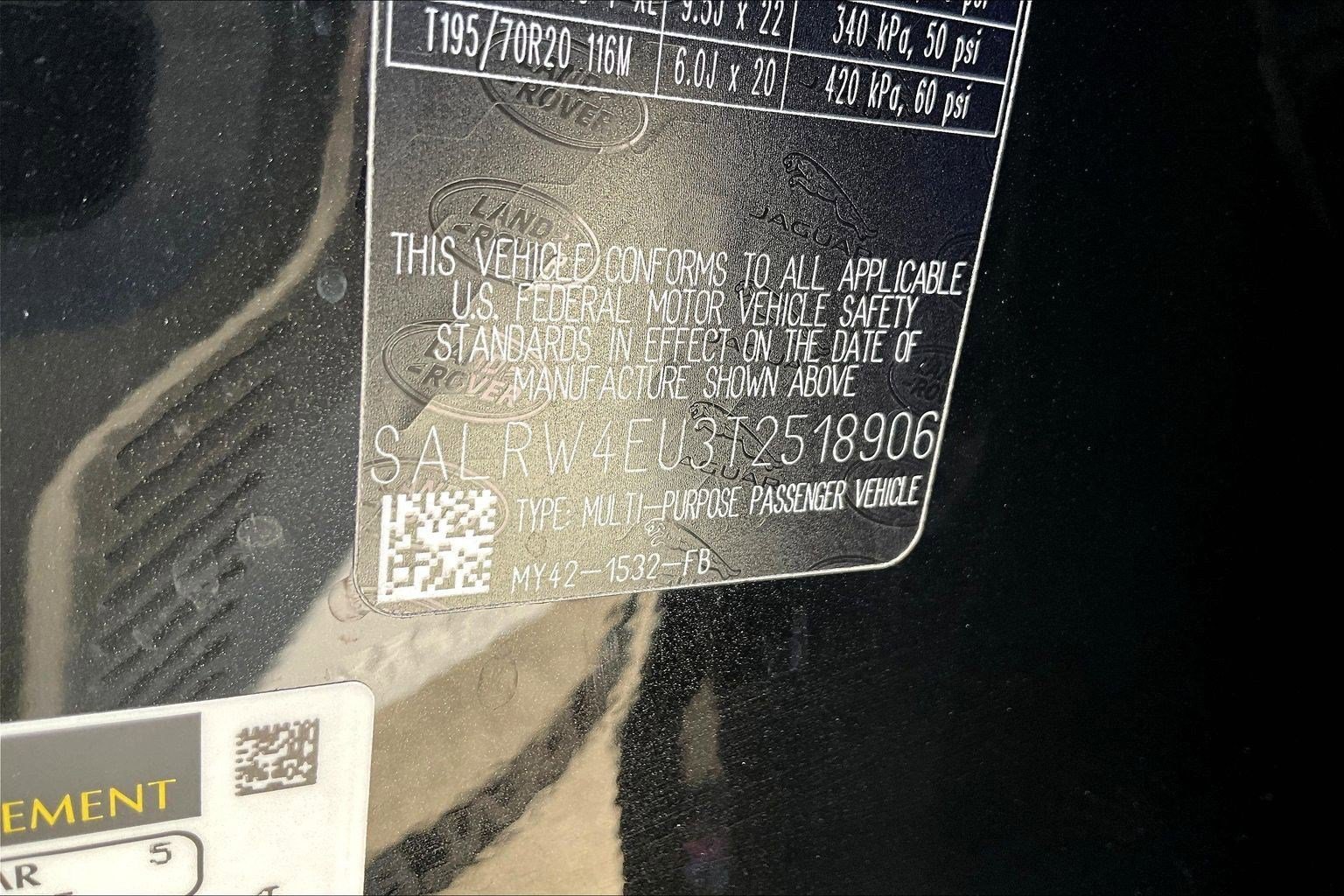 New 2026 Land Rover Discovery Limited Edition AWD/4WD image 7