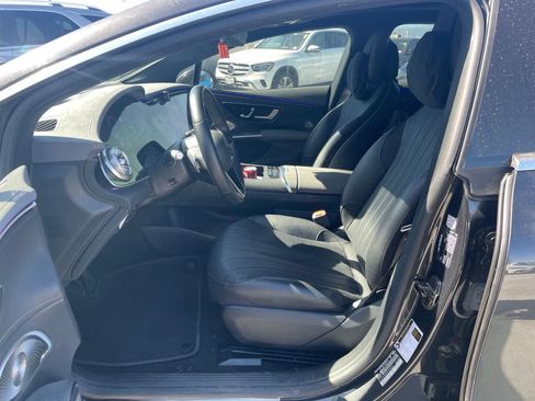 Used 2023 Mercedes-Benz EQS 580 4MATIC Sedan image 4