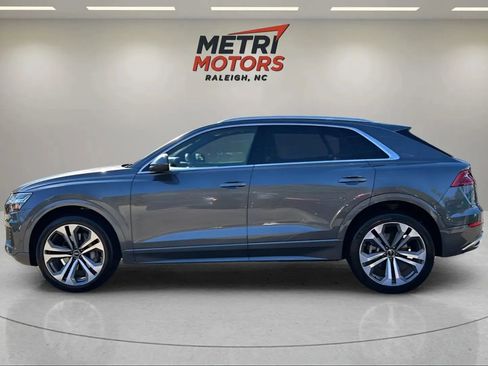 Used 2021 Audi Q8 Prestige image 8
