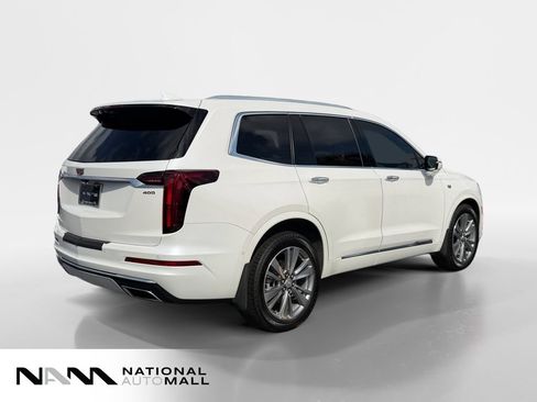 Used 2022 Cadillac XT6 Premium Luxury w/ Technology Package AWD/4WD image 5