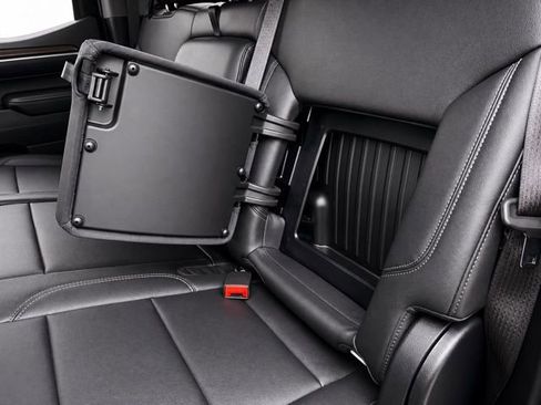 Used 2025 Chevrolet Silverado 1500 RST w/ Convenience Package II AWD/4WD image 18