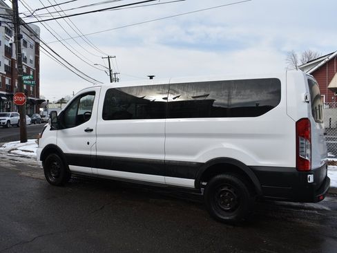 Used 2023 Ford Transit 350 XLT image 8